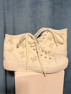American Eagle Outfitters Cream High-Top Sneakers with Butterfly Embroidery